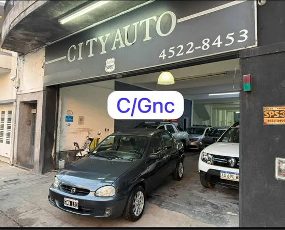 Chevrolet Corsa Classic 1.6 Gl Aa Dh 4p