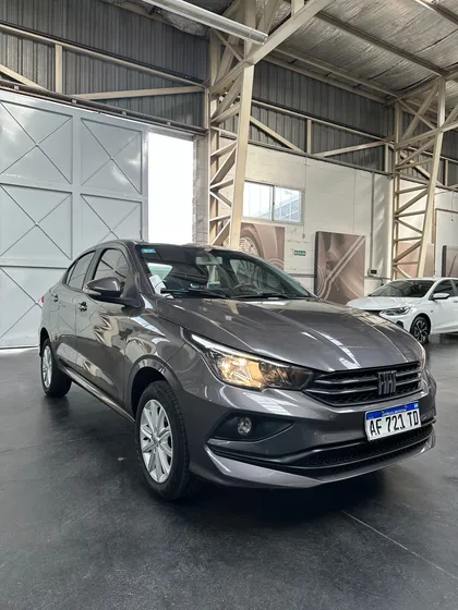 Fiat Cronos 1.3 Drive Mt