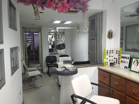  *jl/asegurando Tu Inversión! Excelente Local En Venta.  Barquisimeto Centro Lara, Venezuela/josé López/ #  23-25413 / 147 M² 