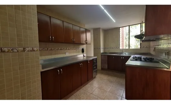 Apartamento En Venta En Los Balsos. Cod V12755