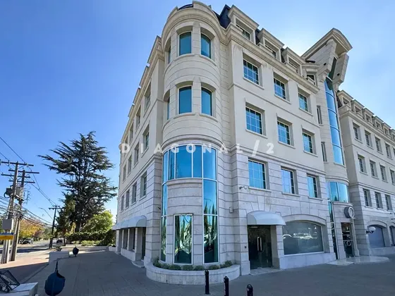Local Comercial En Arriendo En Vitacura