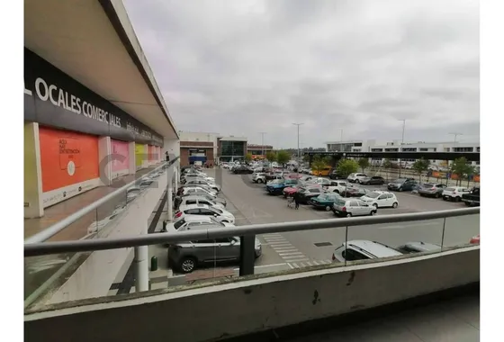 Se Arrienda Local 51 M2, Boulevard Del Valle.