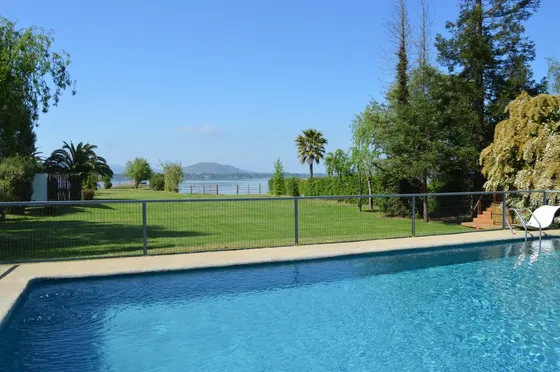 Oferta Parcela Con Acceso Privado Al Lago Rapel, 4 Casas.