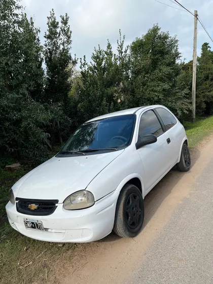 Chevrolet Corsa 1.6 Classic Super Pkele