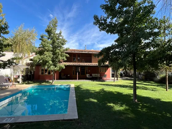 Vendo Casa Excelente Estado Sector Auquinco, Chepica. 
