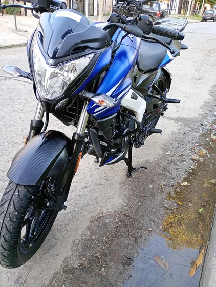 Rouser Ns200