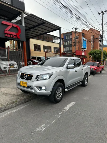 Nissan Frontier 2.5l Sabanera