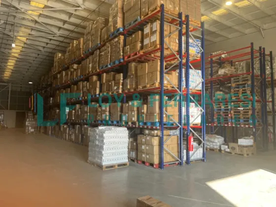 Arriendo Bodega Industrial Las Parcelas Con Estacionamiento