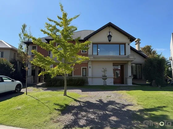 Venta De Casa 3 Dormitorios Con Cochera En Francisco Álvarez