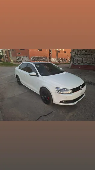 Volkswagen Vento 2.5 Luxury 170cv Tiptronic