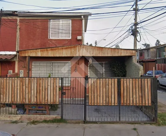 Casa En Venta De 3 Dorm. En Maipú