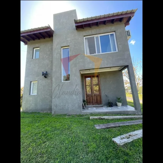 Casa 2 Plantas 1 Dormitorio Barrio Cerrado Rincon De Irizar Fátima Pilar