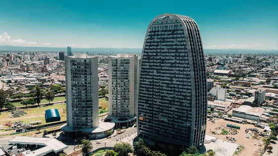 Edificio De Categoria Y Excelente Ubicación