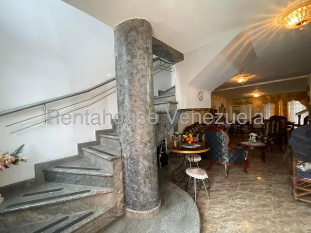 Rent-a-house Vende Bellísima Casa Tipo Townhouse, Pozo De Agua, Araguama Country, Maracay, Estado Aragua, 25-16988 Gf.