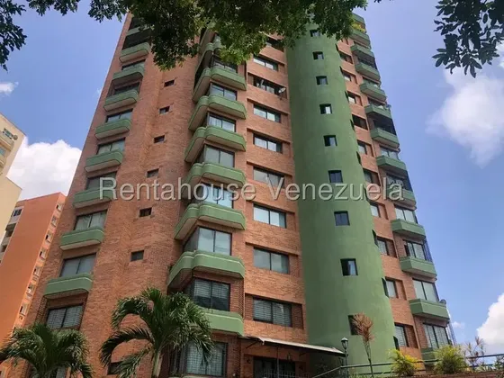Se Vende Hermoso Y Amplio Apartamento Moderno Con Tendencia Oriental, Cocina Ferrara, Aire Acondicionado Central, Piso Bajo