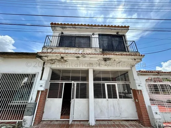 Casa En  Venta La Esmeralda San Diego  Carabobo Leida Falcon Lf23-34014