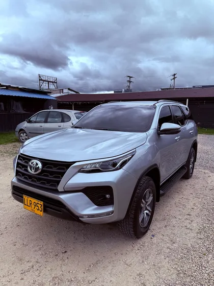 Toyota Fortuner 2.4 Street At 7as
