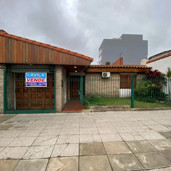 Importante Chalet En San Justo Centro
