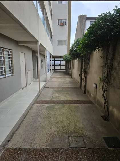 Hermoso Depto Con Patio Propio