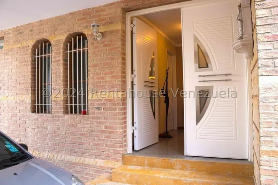 25-928 Casa En Venta Manuel Alvarez