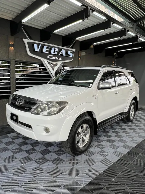 Toyota Fortuner Sr