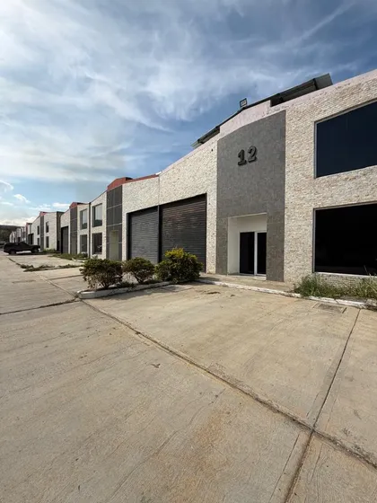 Galpón En Obra Gris, Ubicado En El Conjunto Industrial Venecia Vía Al Seminario, Nallio