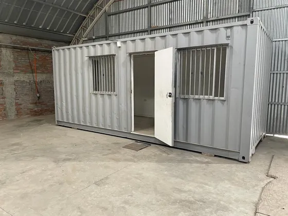 Bodega En Arriendo De 350 M2 En Parque Central.