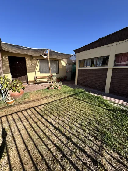 Casa En Venta En La Calera, Exequiel Gonzalez