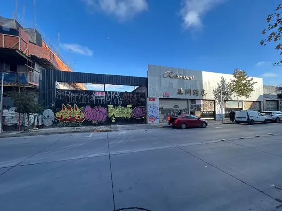 Excelente Paño Comercial En Venta - Barrios Meigs