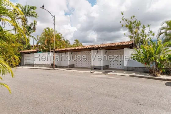 Exclusiva Casa / Vista Panoramica / Venta Mls 26-6204 Lomas Del Mirador