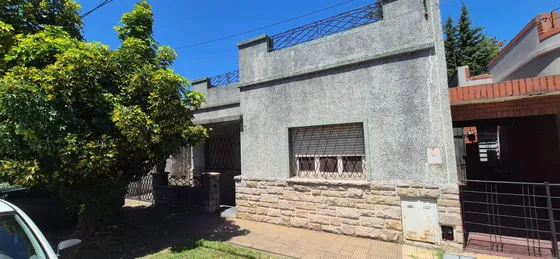 Casa 5 Amb   Lote Propio 10x30 Patio Terraza Cochera Ptio