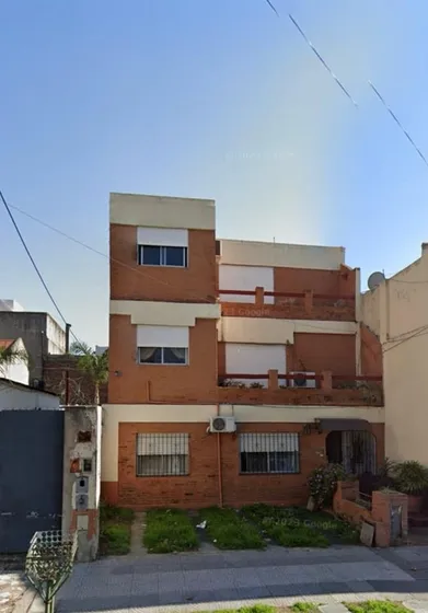 Departamento A 900 Metros De Caba.