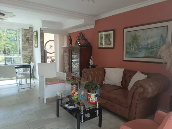 Vendo Casa En El Exclusivo Sector De La Mota, Muy Cerca De La Carrera 80.