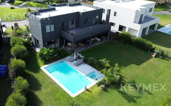 Hermosa Casa En  Barrio San Matías, Escobar