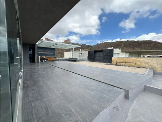 Vendo/alquilo Ph 900 M2 6h+s/7b+s/10p Lomas De La Alameda