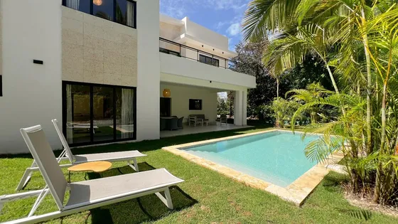 Exclusiva Villa Diseño Vanguardista Amueblada Acceso A Playas Privadas En Punta Cana Village
