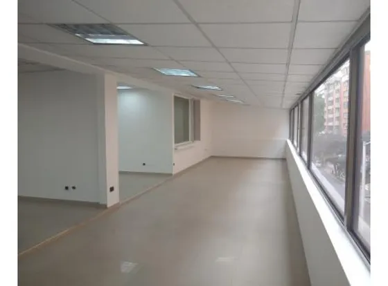 Oficina 130 M2 En Arriendo, Zona Financiera, Chico Norte