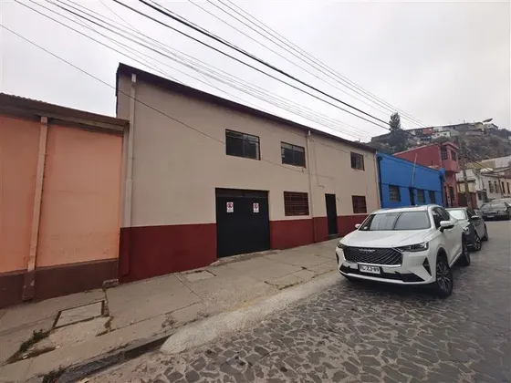 Casa Familiar En Valpo | 5dorm | Excelente Conectividad