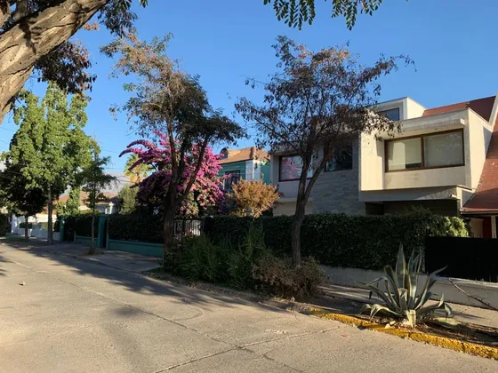 Casa Completamente Remodelada En Barrio Patrimonial