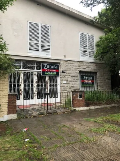 Casa En Venta En Castelar Sur