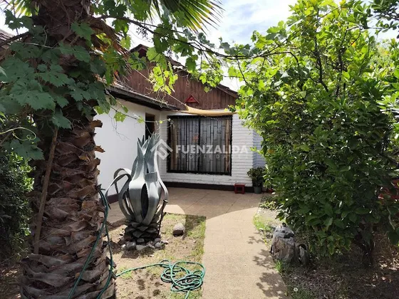 Casa En Venta De 2 Dorm. En Macul