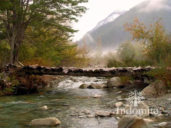 Fundo Con 8 Km De Río En Futaleufú