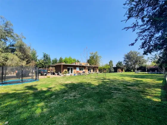 Casa 3 Dorm, 2 Baños. Quincho Piscina Oficina Bodega Galpon