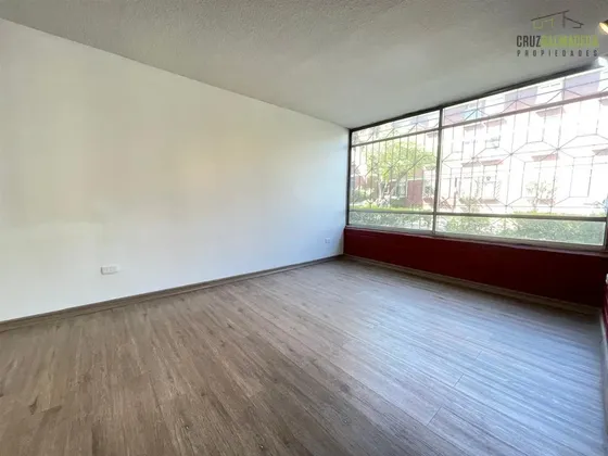 Espacioso Y Iluminado Dpto En Venta De 3d /2b En Ñuñoa