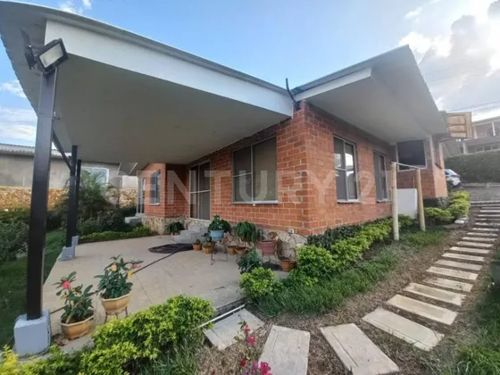 Casa Campestre En Venta En Hacienda Piedechinche. Cod V7348032