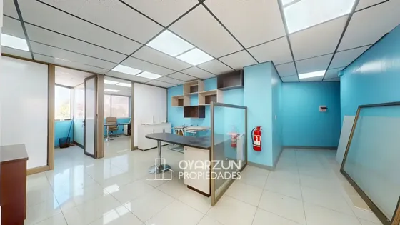 Oficina En Venta De 71 M2 Con Estacionamiento