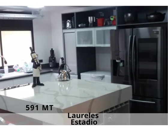 Venta Amplio Y Elegante Apto Remodelado En Exclusiva Zona Residencial