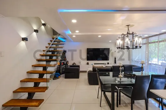 Duplex Remodelado En Venta En Providencia