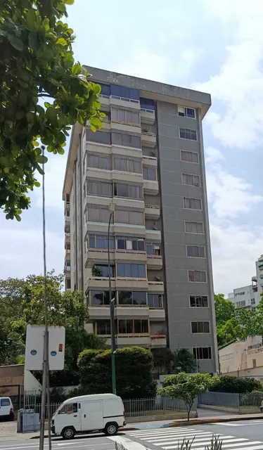 Apartamento De 192mts2 En Venta En El Bosque Chacao Lfm 