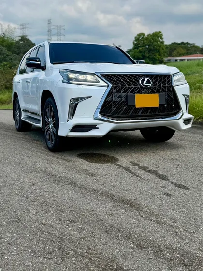 Lexus Lx 5.7 570